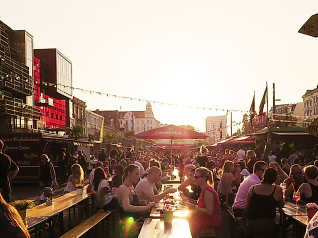 l-spielbudenplatz-auf-der-reeperbahn